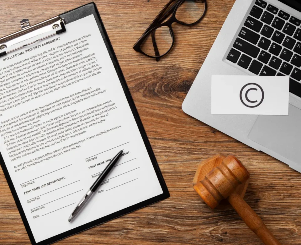elementos esenciales de un contrato asesores delta